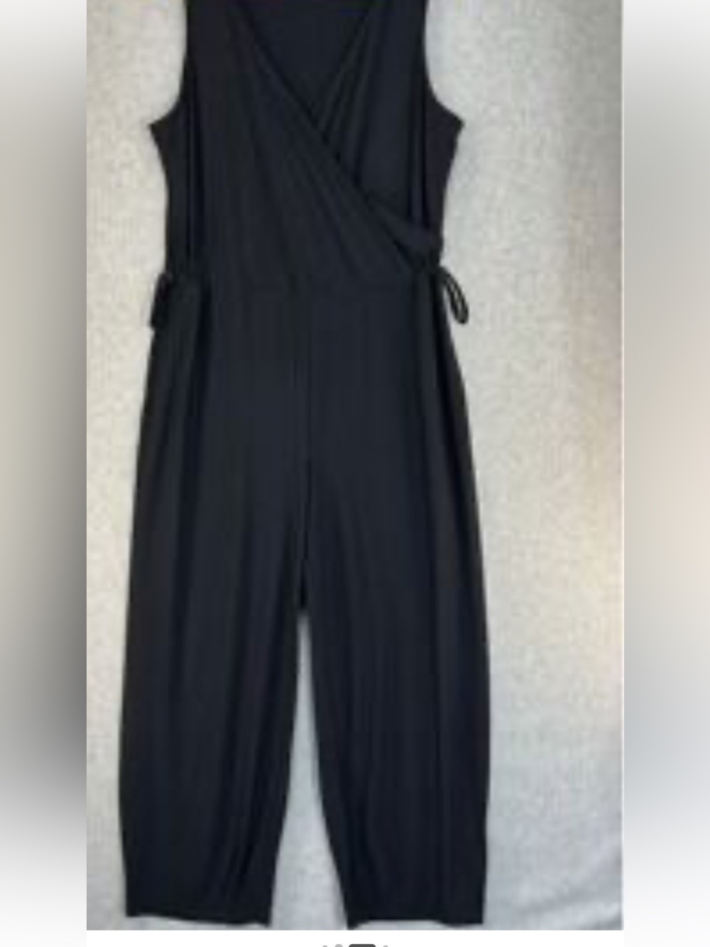 Lisa Bayne Sleeveless Black Wrap Jumpsuit. Large